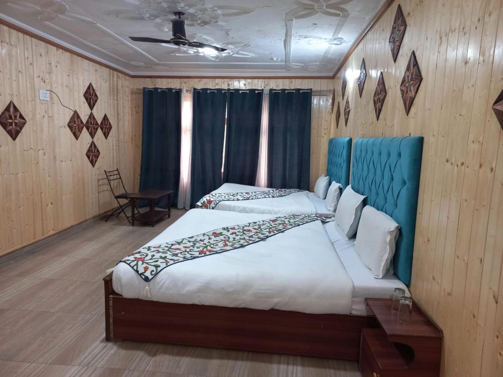 Srinagar Group Of Hotels מראה חיצוני תמונה