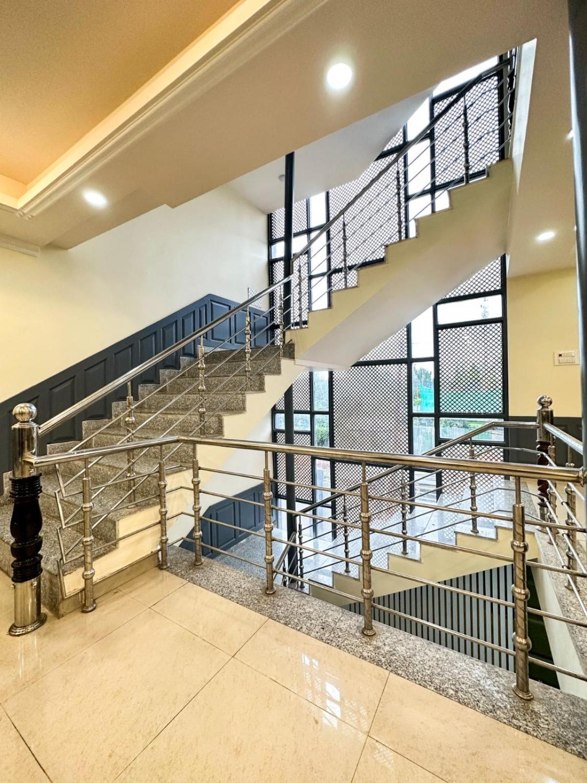 Srinagar Group Of Hotels מראה חיצוני תמונה