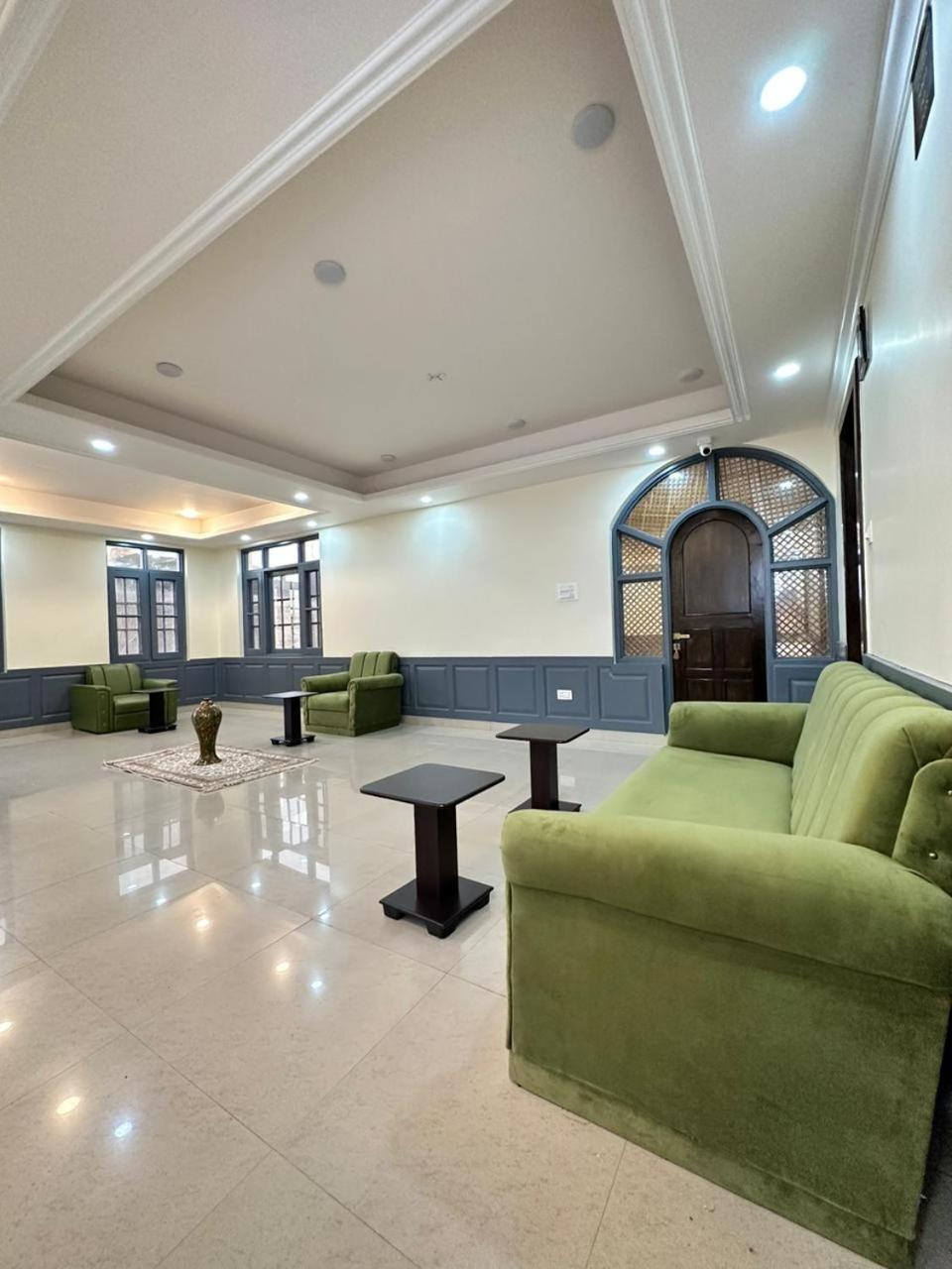 Srinagar Group Of Hotels מראה חיצוני תמונה