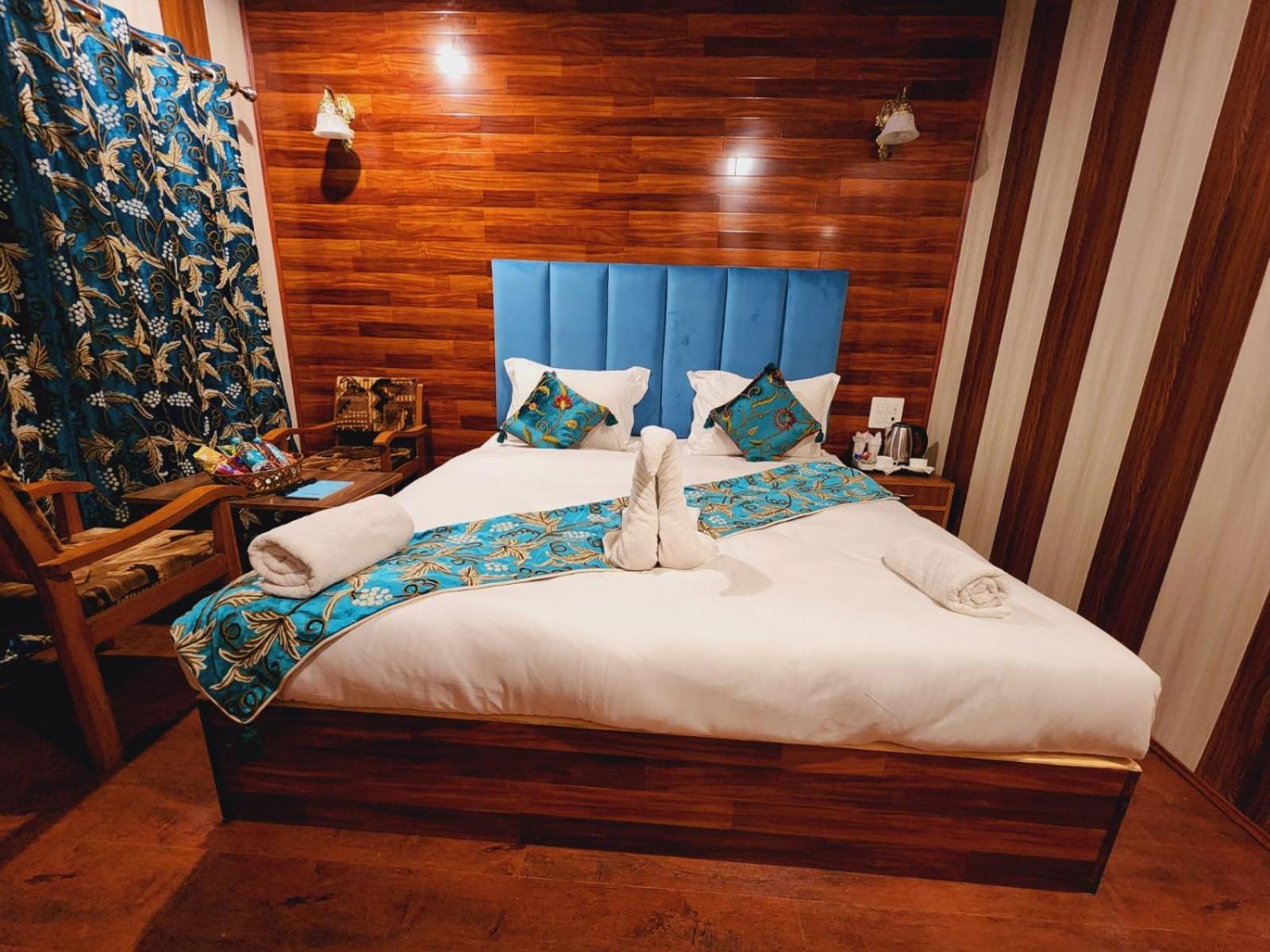 Srinagar Group Of Hotels מראה חיצוני תמונה